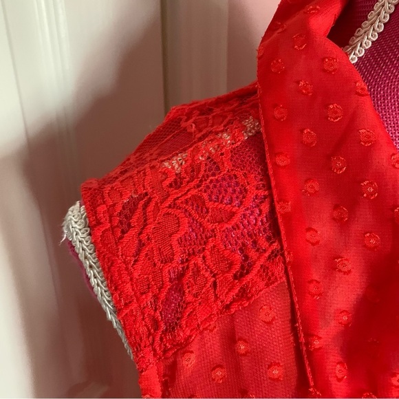 Orange/Red Sleeveless Pont d’Esprit Chiffon and Lace Button Down, size 2X - Picture 3 of 7